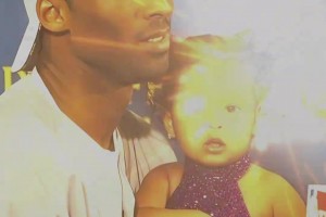 科比大女儿娜塔莉亚神似科比！